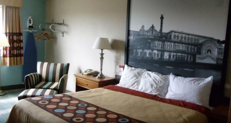 Super 8 By Wyndham Shenandoah Hotel Buitenkant foto